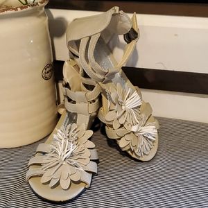 BEAUTY MAX sandals.              #1309